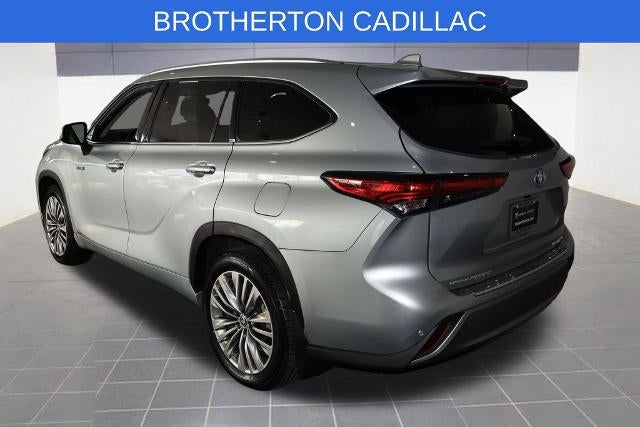 2021 Toyota Highlander Hybrid Platinum