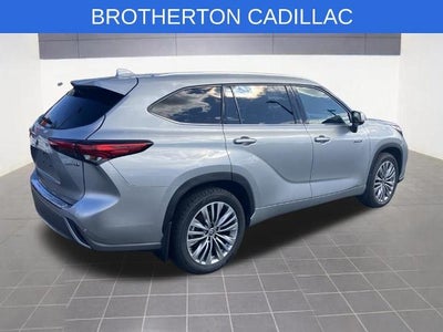 2021 Toyota Highlander Hybrid Platinum
