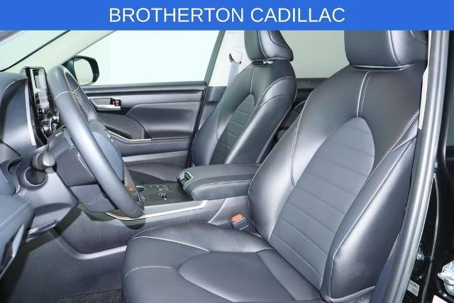 2025 Toyota Highlander Hybrid XLE