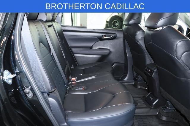 2025 Toyota Highlander Hybrid XLE