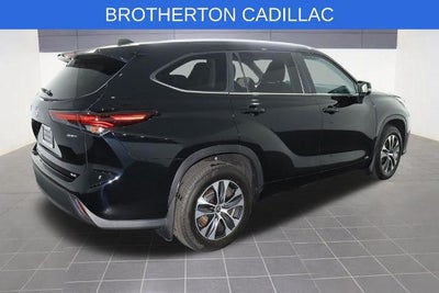 2025 Toyota Highlander Hybrid XLE