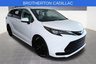 2024 Toyota Sienna LE