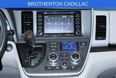 2020 Toyota Sienna XLE Auto Access Seat