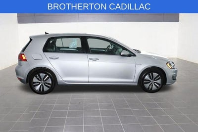 2016 Volkswagen e-Golf SE