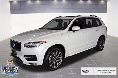 2017 Volvo XC90 Momentum