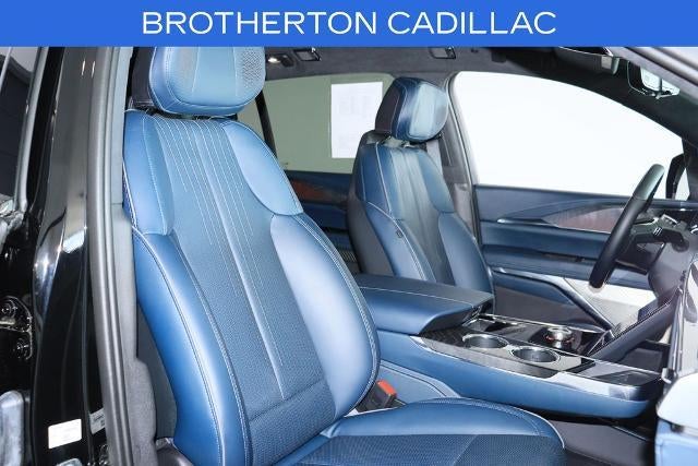 2025 Cadillac ESCALADE IQ Sport 2