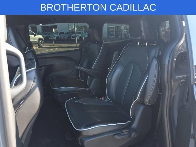 2023 Chrysler Pacifica Hybrid Limited