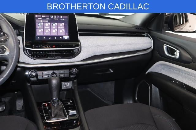 2025 Jeep Compass Base