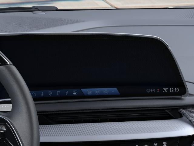 2025 Cadillac OPTIQ Luxury 1