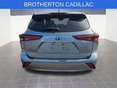 2024 Toyota Highlander Hybrid Platinum
