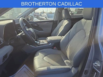 2024 Toyota Highlander Hybrid Platinum