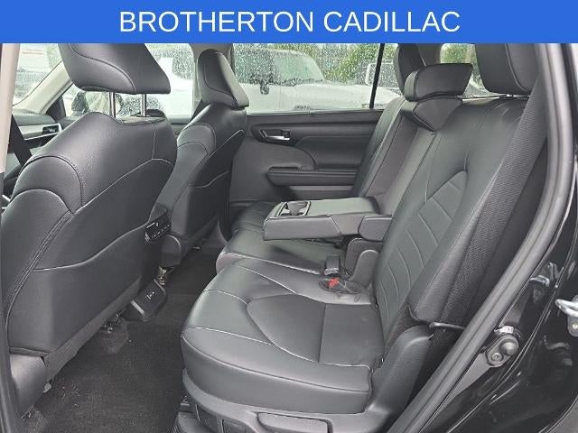 2025 Toyota Highlander Hybrid XLE