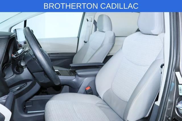 2024 Toyota Sienna LE