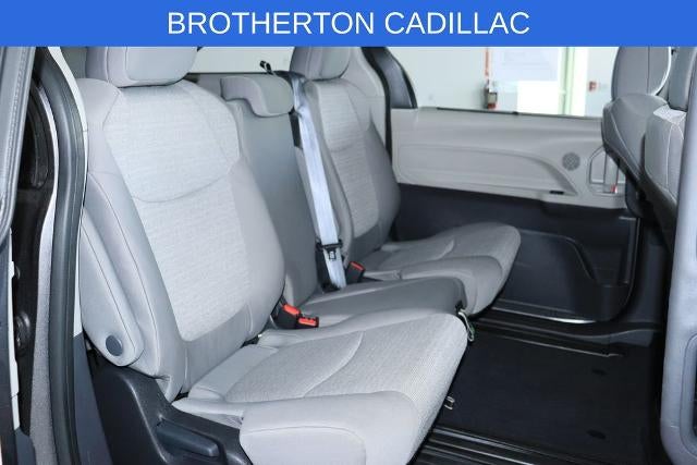 2024 Toyota Sienna LE