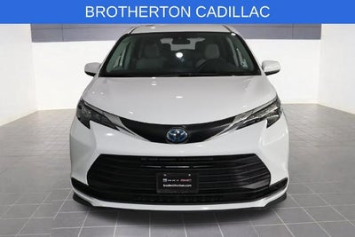 2024 Toyota Sienna LE