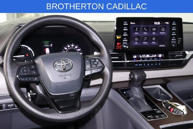 2024 Toyota Sienna LE