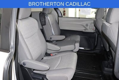 2024 Toyota Sienna LE