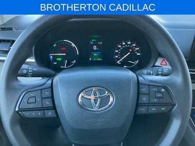 2024 Toyota Sienna LE