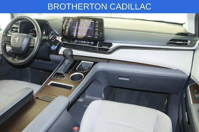 2024 Toyota Sienna LE