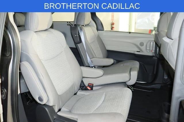 2024 Toyota Sienna LE