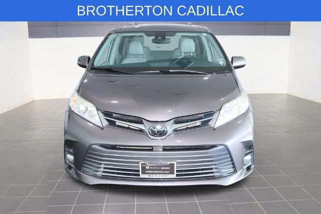 2020 Toyota Sienna XLE Auto Access Seat