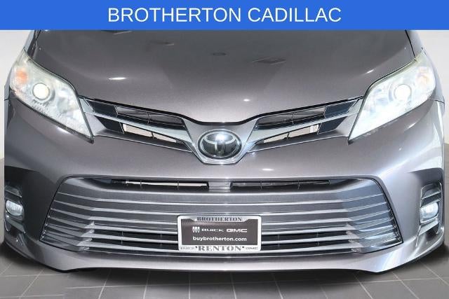 2020 Toyota Sienna XLE Auto Access Seat