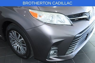 2020 Toyota Sienna XLE Auto Access Seat