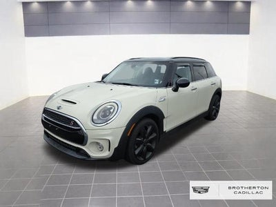2017 MINI Clubman Base