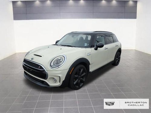 2017 MINI Clubman Base