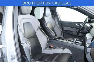 2021 Volvo XC60 R-Design