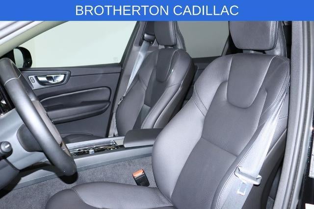 2025 Volvo XC60 Base