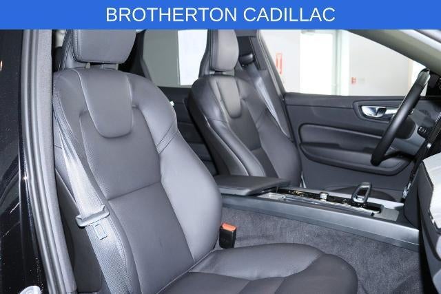 2025 Volvo XC60 Base