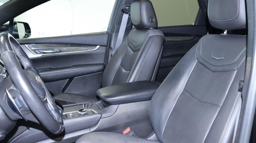 2020 Cadillac XT5 Sport