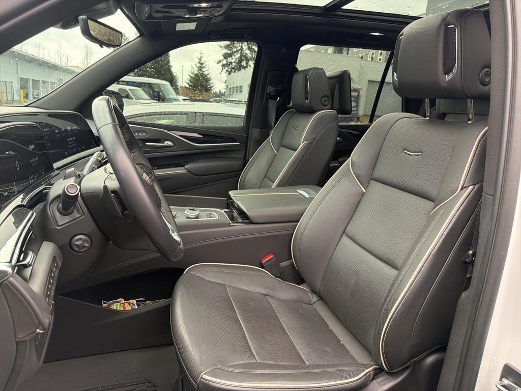 2023 Cadillac Escalade Sport