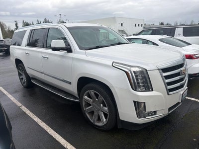 2016 Cadillac Escalade ESV Luxury
