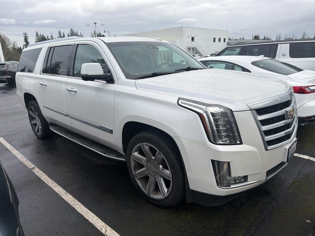 2016 Cadillac Escalade ESV Luxury