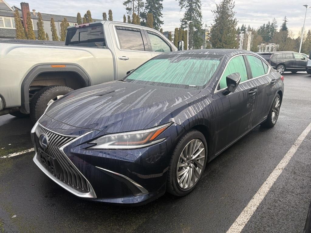 2020 Lexus ES 300h Luxury
