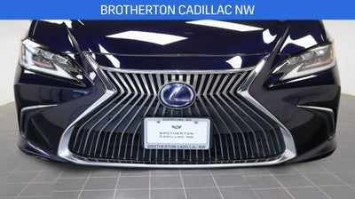 2020 Lexus ES 300h Luxury