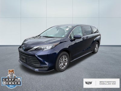2024 Toyota Sienna LE AWD