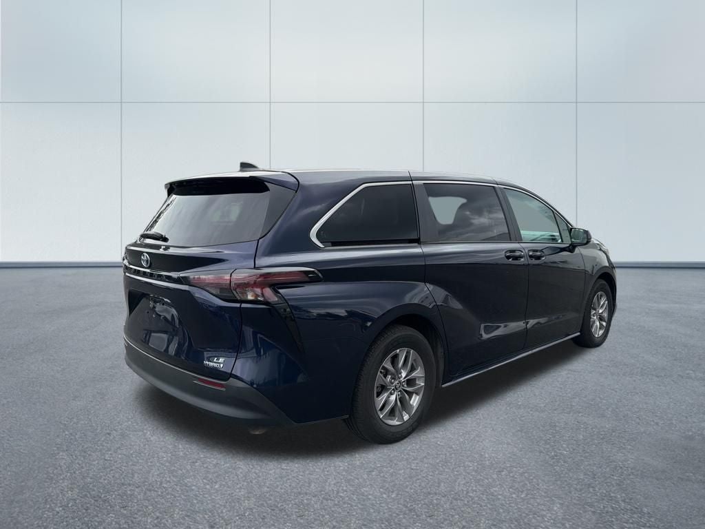 2024 Toyota Sienna LE AWD