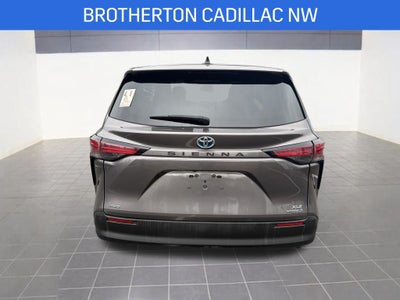 2022 Toyota Sienna XLE