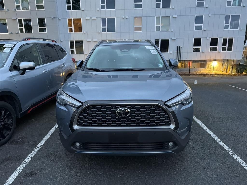 2024 Toyota Corolla Cross XLE