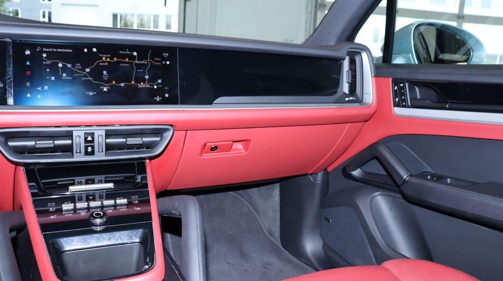 2024 Porsche Cayenne Base