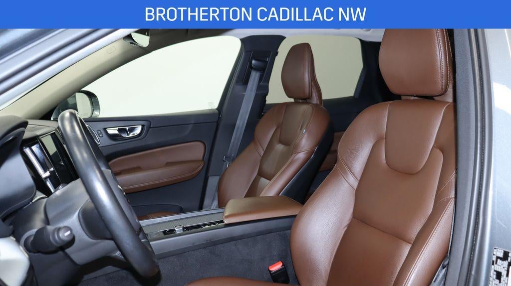 2020 Volvo XC60 T5 Momentum