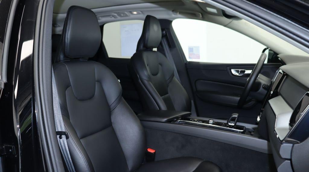 2023 Volvo XC60 B5 Core