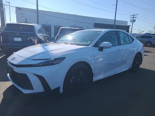 2025 Toyota Camry SE