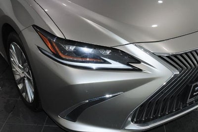 2021 Lexus ES 300h Luxury