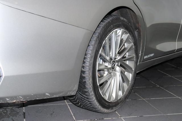 2021 Lexus ES 300h Luxury