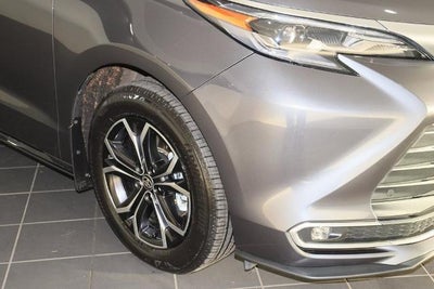 2025 Toyota Sienna Platinum