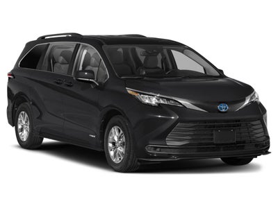 2024 Toyota Sienna LE